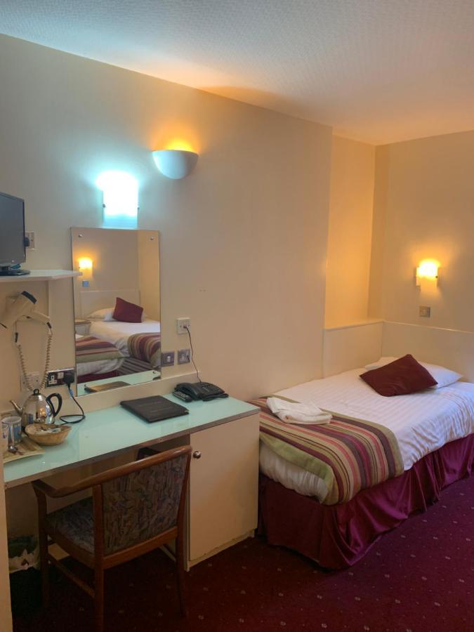 Camera Singola con Bagno in Comune